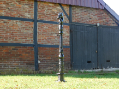 Stand post with horse head - black - cast iron, only 2 left