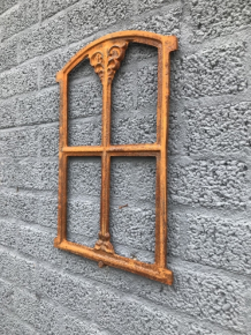 Iron window, cast iron Greetje OK, cast iron untreated