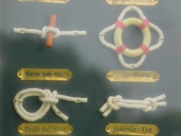 Rahmen mit Schiffsknöpfen - Wandvitrine - Vintage
