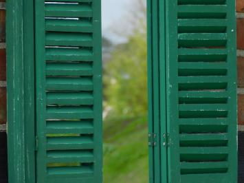 Mirror with wooden frame and doors - vintage green