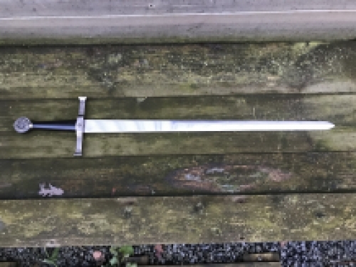 A Templar sword, nice, robust and decorative object!